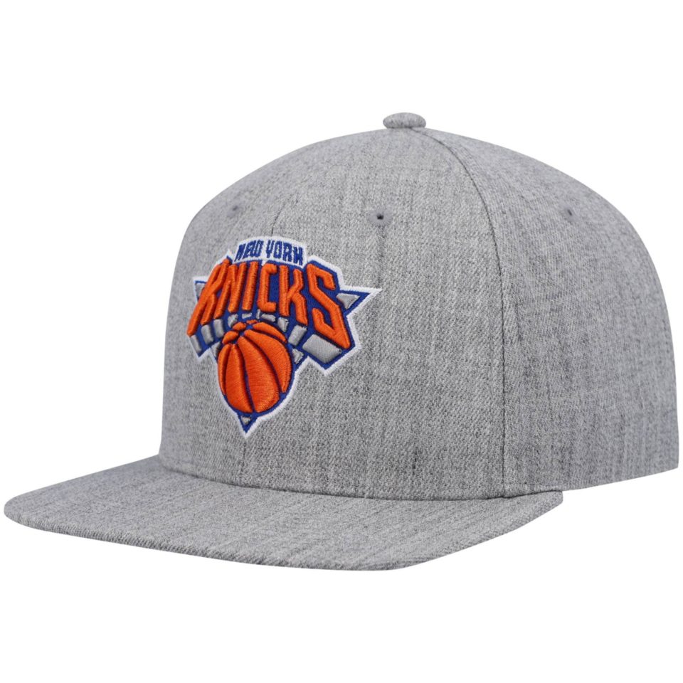 Outdoor Men's Mitchell & Ness Heathered Gray New York Knicks 2.0 Snapback Hat - OSFA